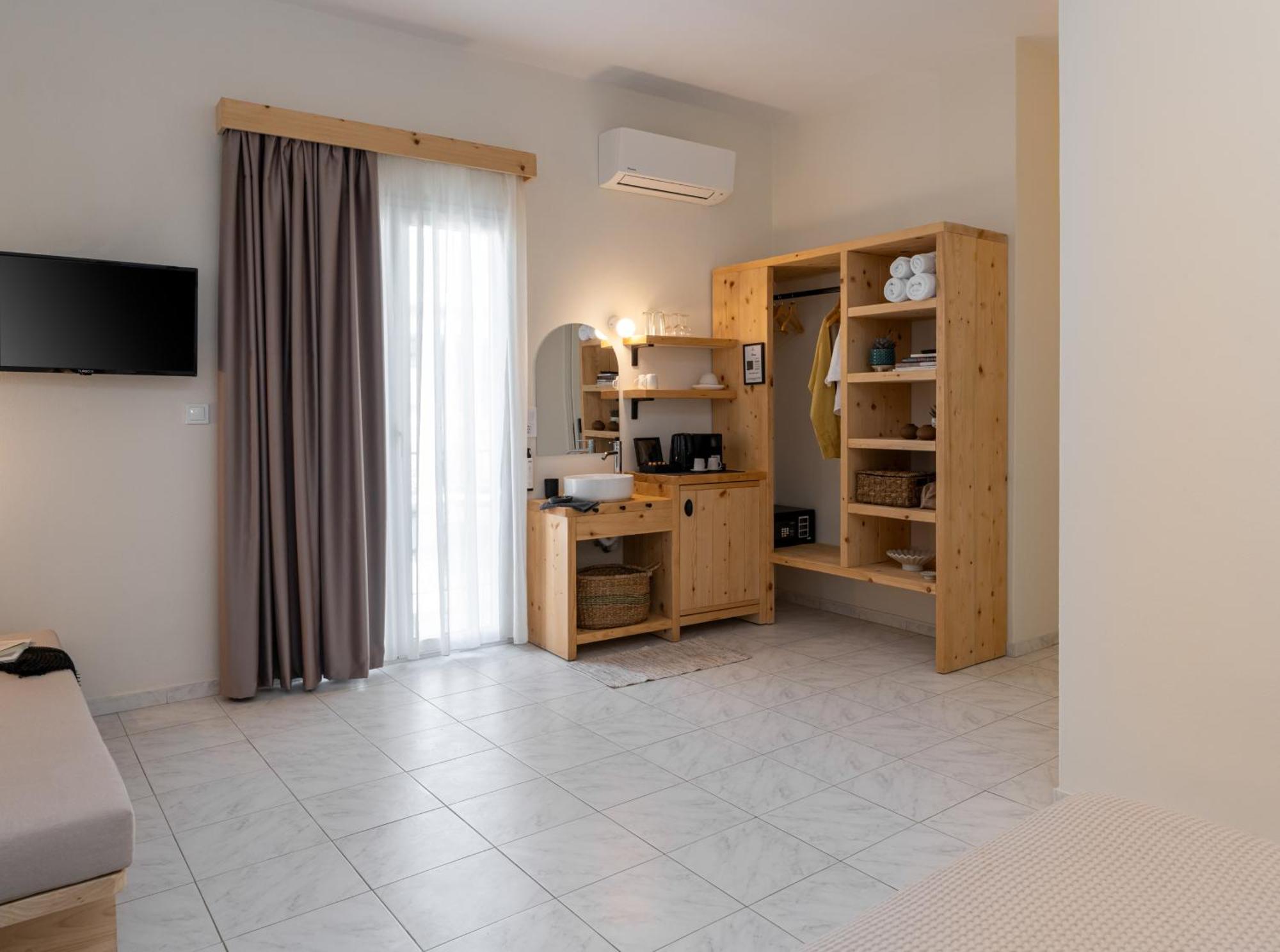 Capella Skiathos, Town Buitenkant foto